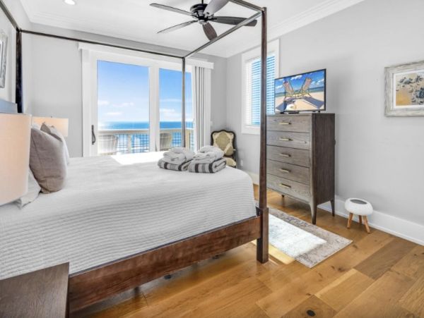 Luxurious Beach Getaway on St. George Island - Perfect for Families